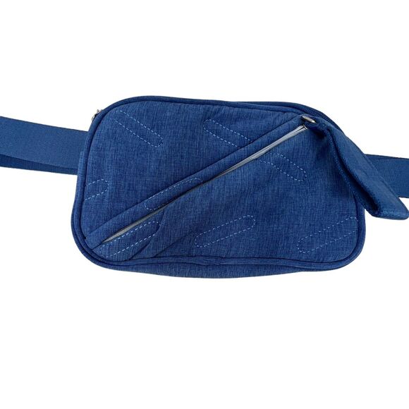 New Go Dash Dot Blue Quilted Crossbody Convertible Waist Bag‎ - Picture 2 of 5